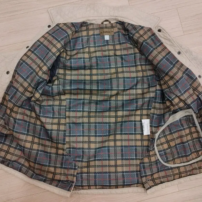 Barbour tailored f/wt quilt jacket 바버 퀄팅