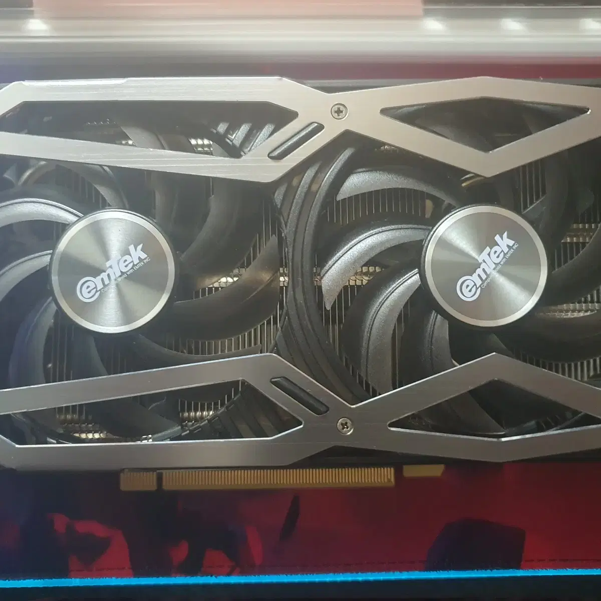 이엠텍 GeForce RTX 3070 블랙에디션 판매합니다.