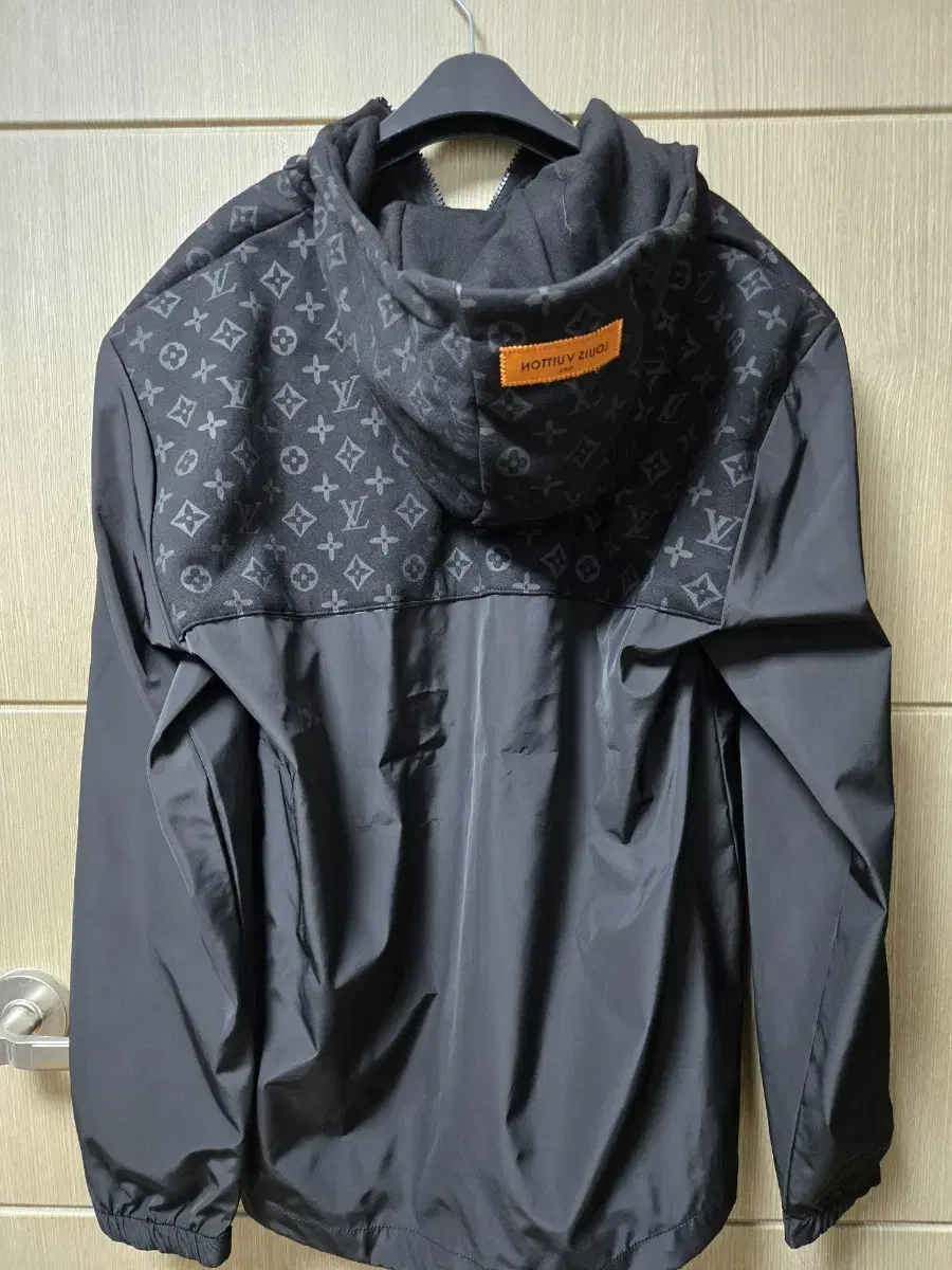 Louis Vuitton Windbreaker New unworn size 105