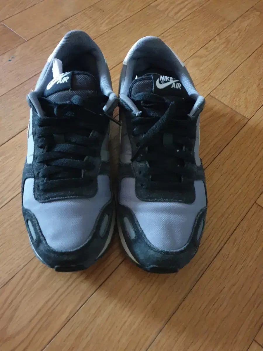 Nike gray sneakers 270,