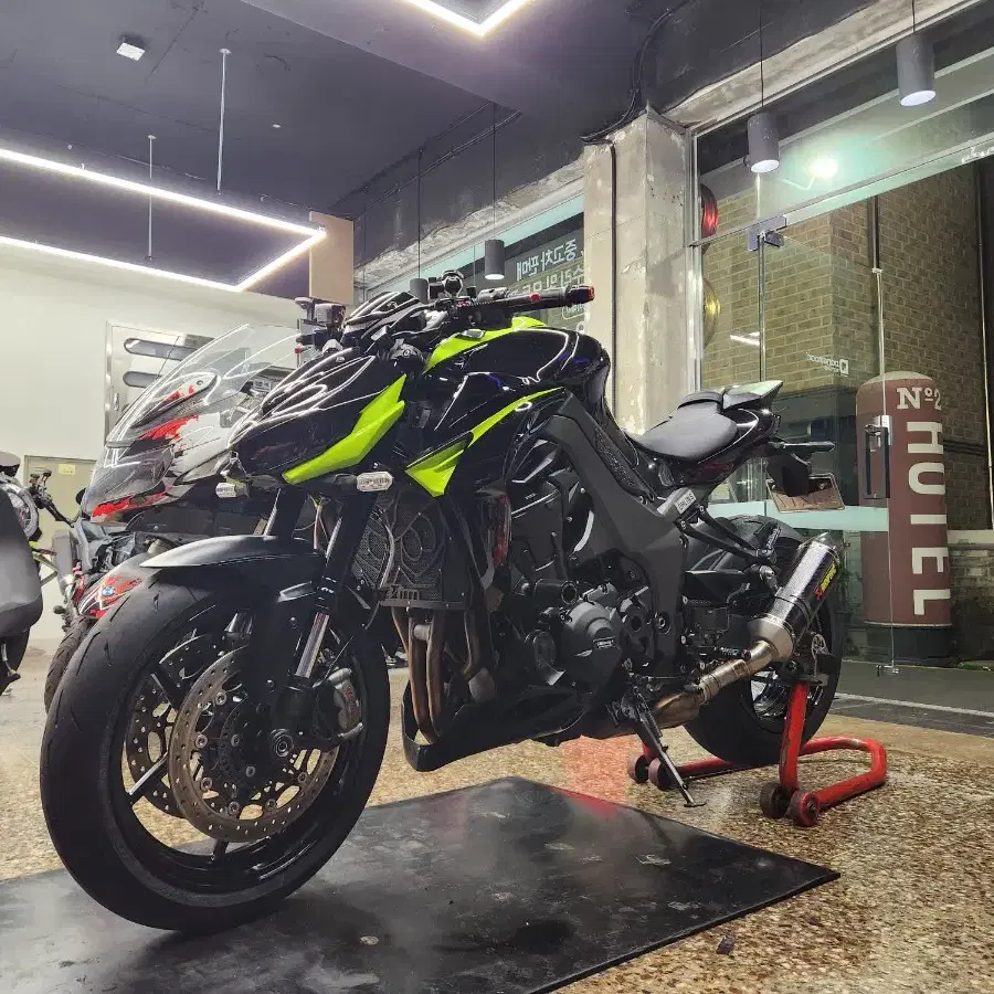 가와사키 z1000r