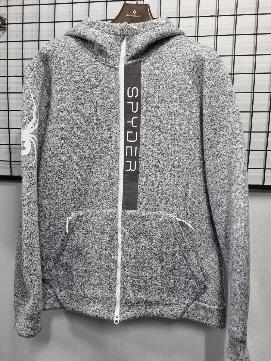 105XL Spider Letter Brushed HoodieZip Up.