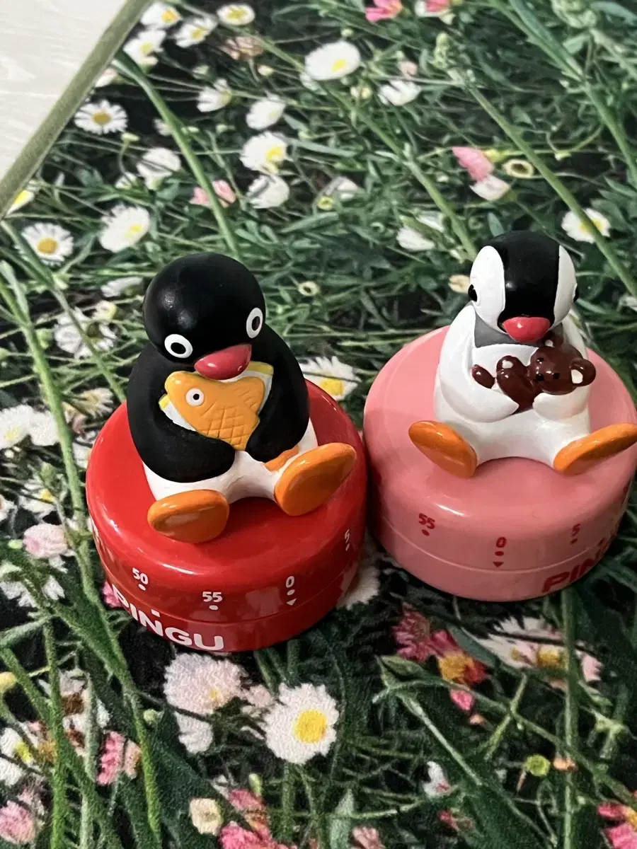 2 Pingu Vintage Figures