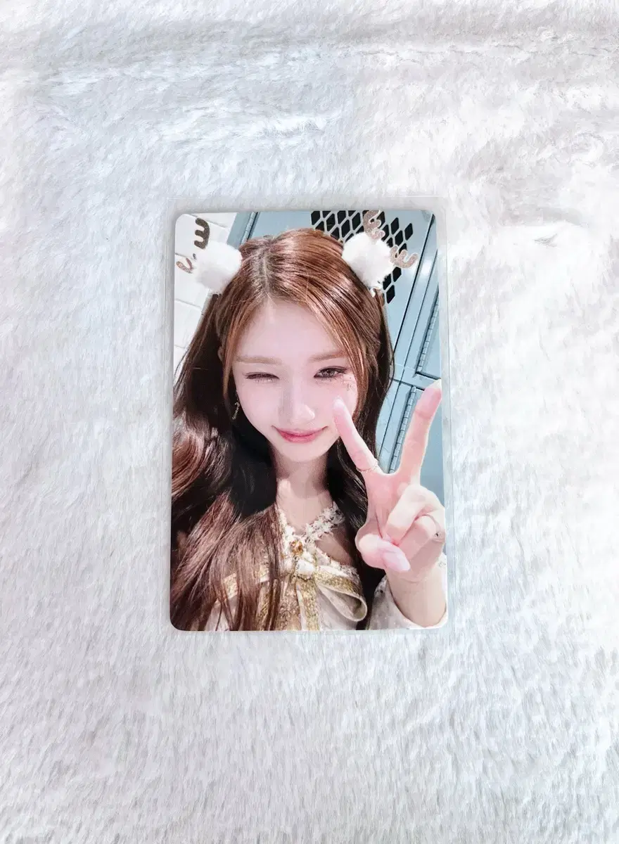 ive leeseo main yizhiyu 2nd photocard unreleased photocard wts