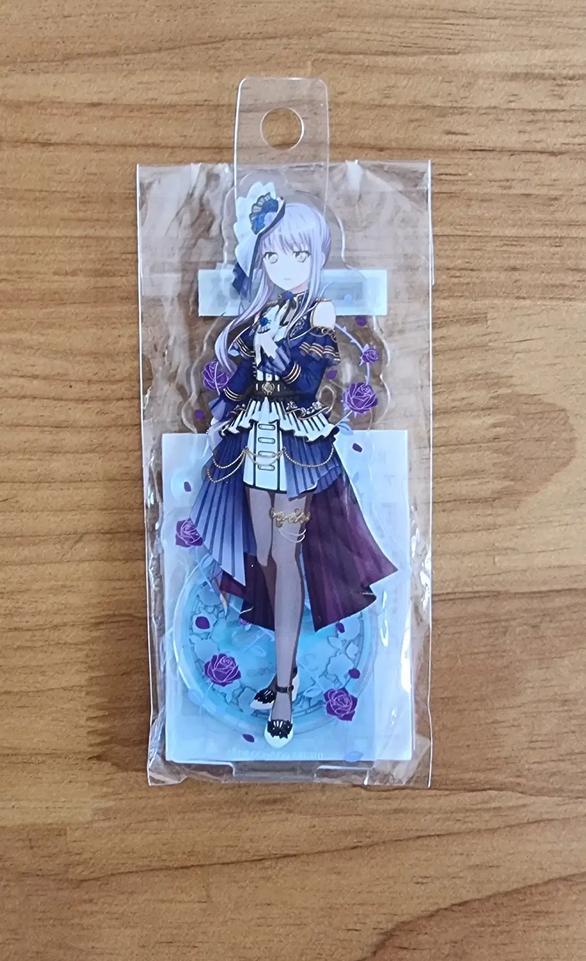 [Bangdream] I sell yukina acrylic stands.