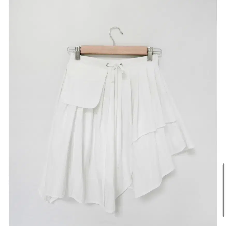 yinandyang colongne skirt