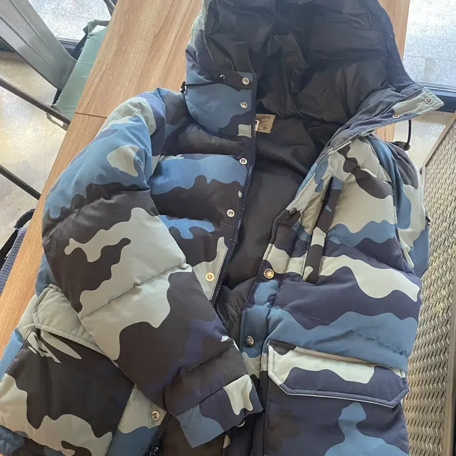 베이프 bape 신세계 패딩