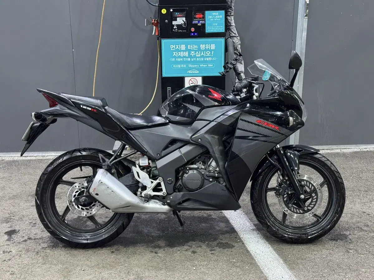 cbr125r 16년식 적당한키로수 개인매물