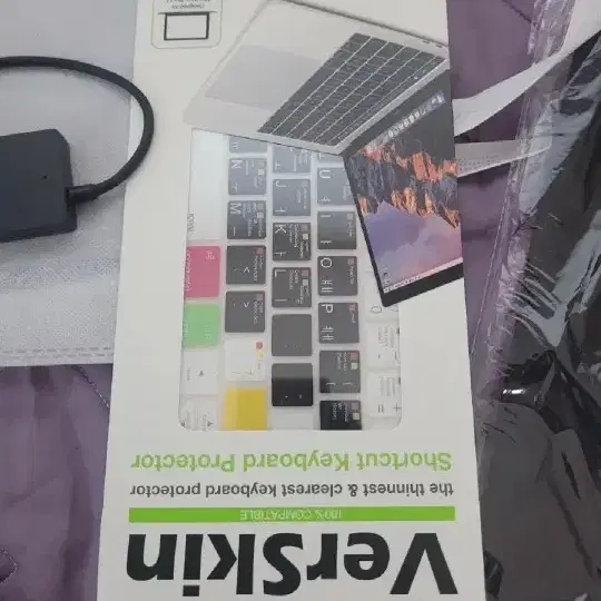 몇번 사용안한 맥북프로16인치 m2 1테라..최저가 210만