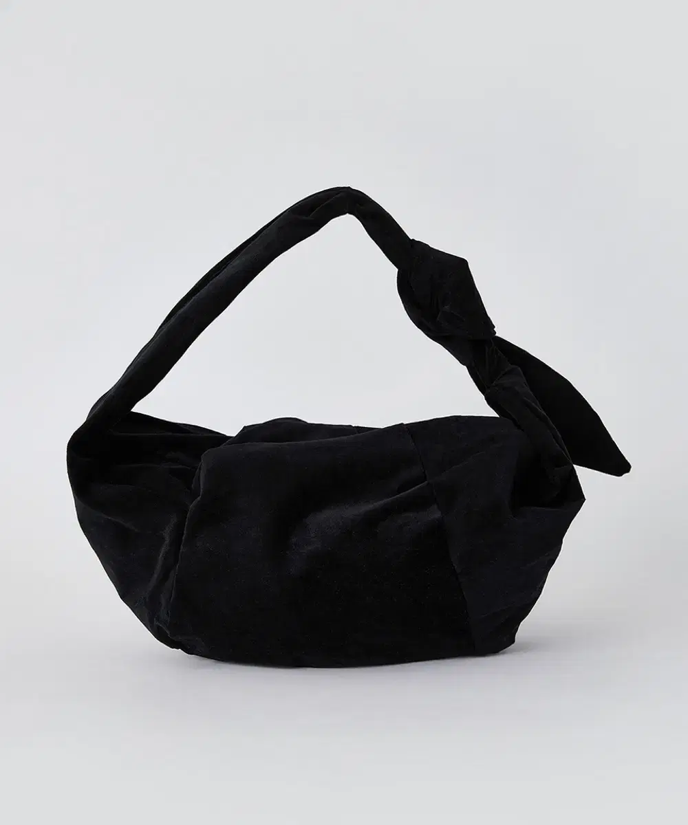 로우클래식 knot bag black