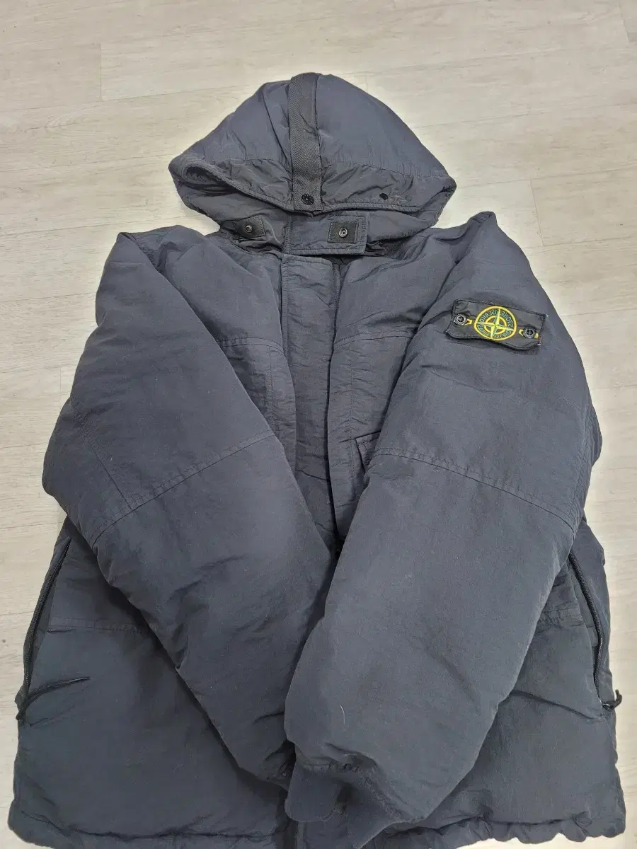 21 Stone Island Naslan Padding L (Navy)