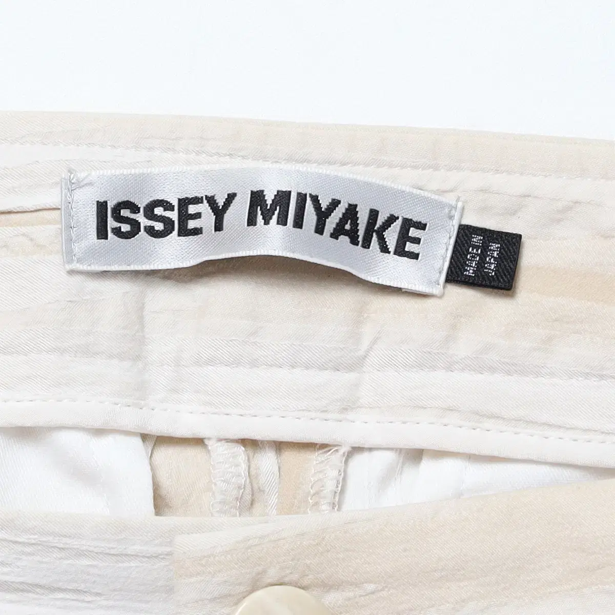 ISSEY MIYAKE Pattern Pants