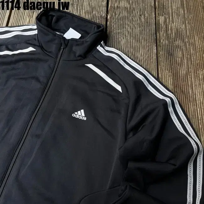 L ADIDAS ZIPUP 아디다스 집업