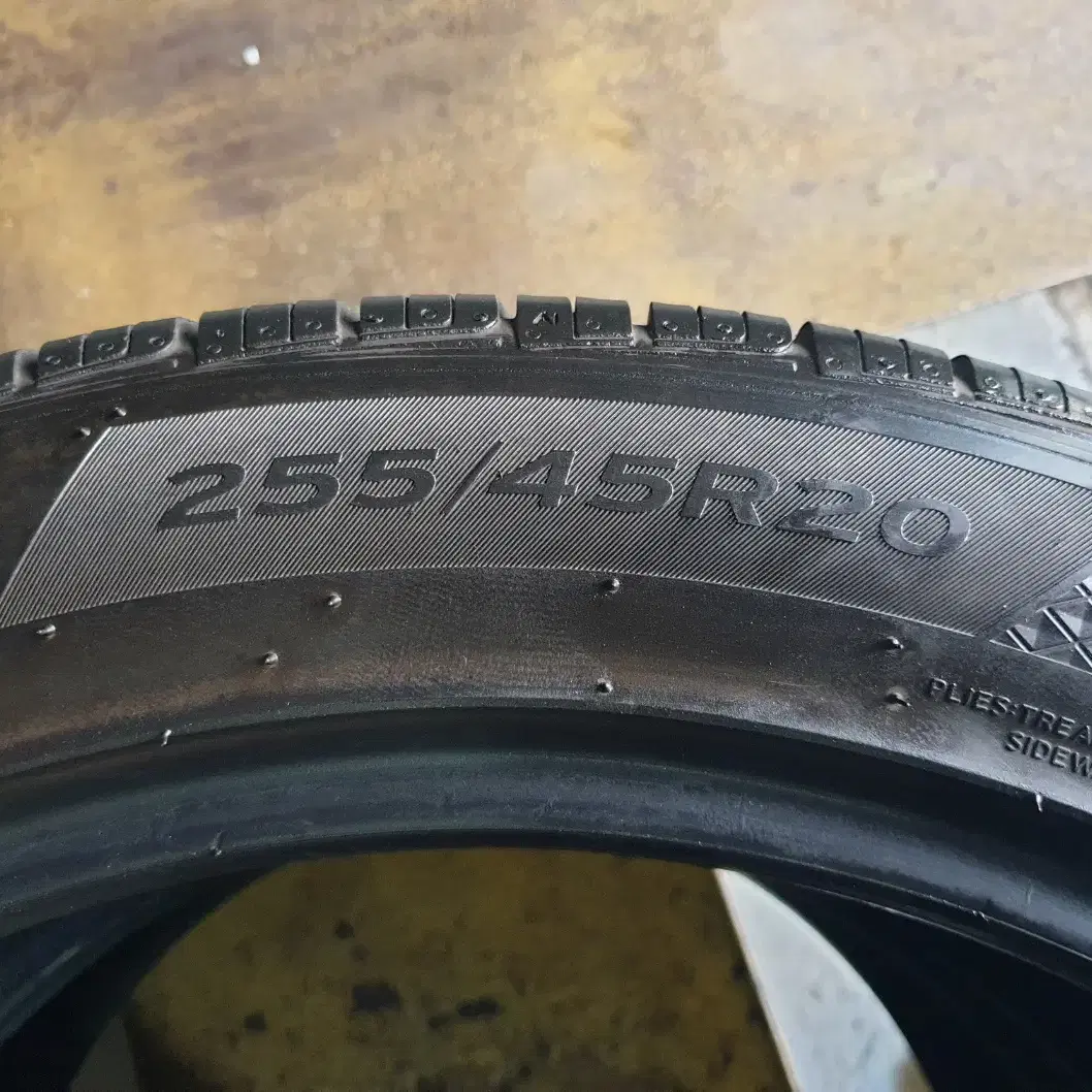 중고타이어 한국타이어 다이나프로 HPX 255/45R20 2개 세트