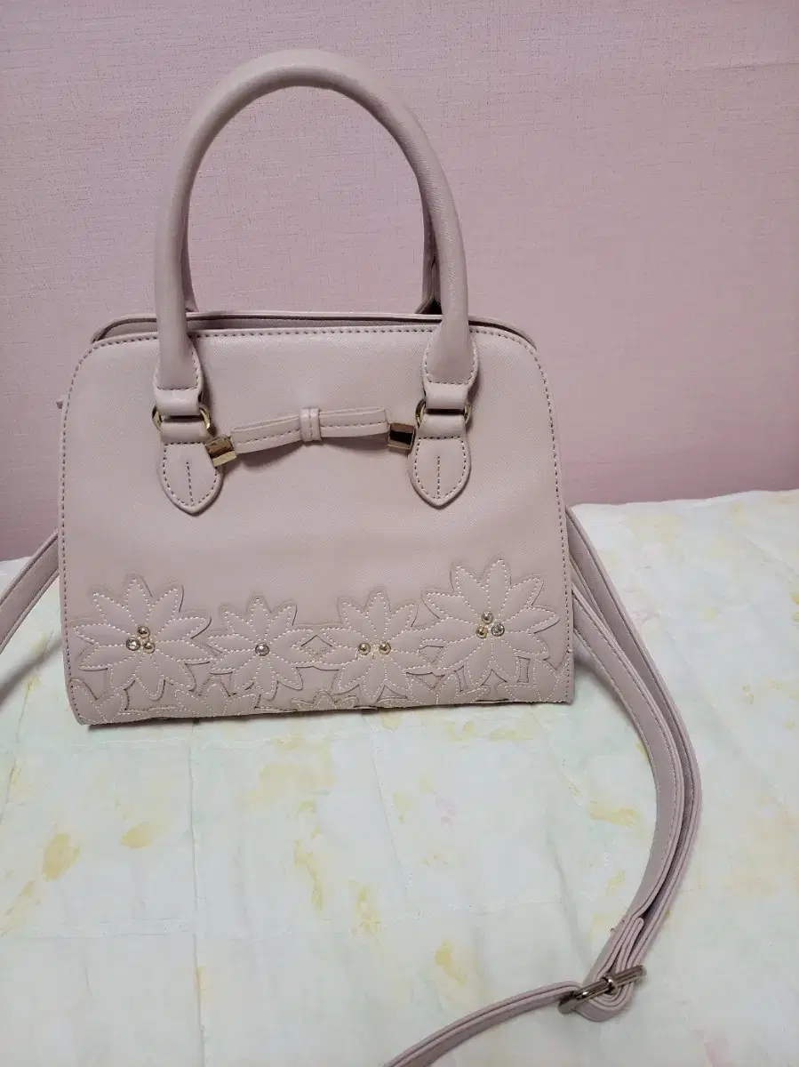 Genuine) Quick saleCondition is excellent!RodisPhoto strawberryUmuPingCrevonBag crossbody bagCrossbody bag LizLisaST