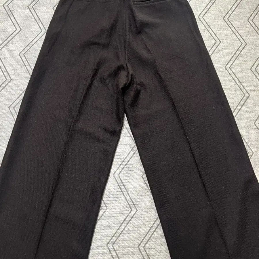 유스 Low Waist Wide Trousers 브라운 M사이즈