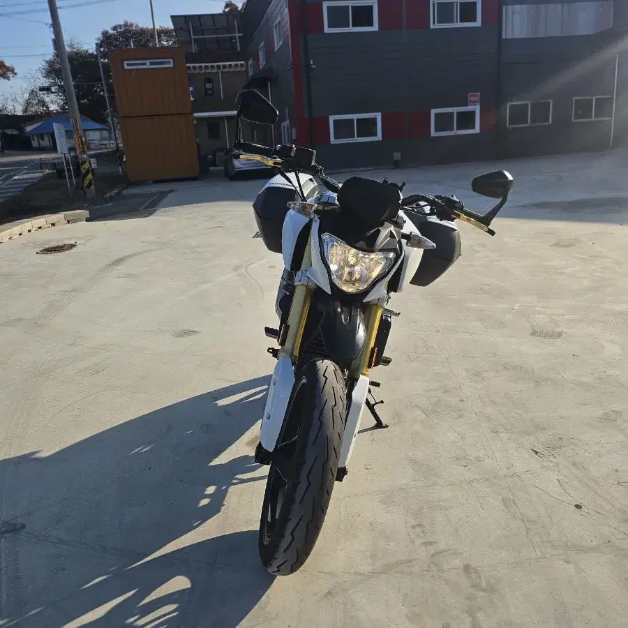 BMW G310R 18년식 2만키로때  245만원 판매합니다