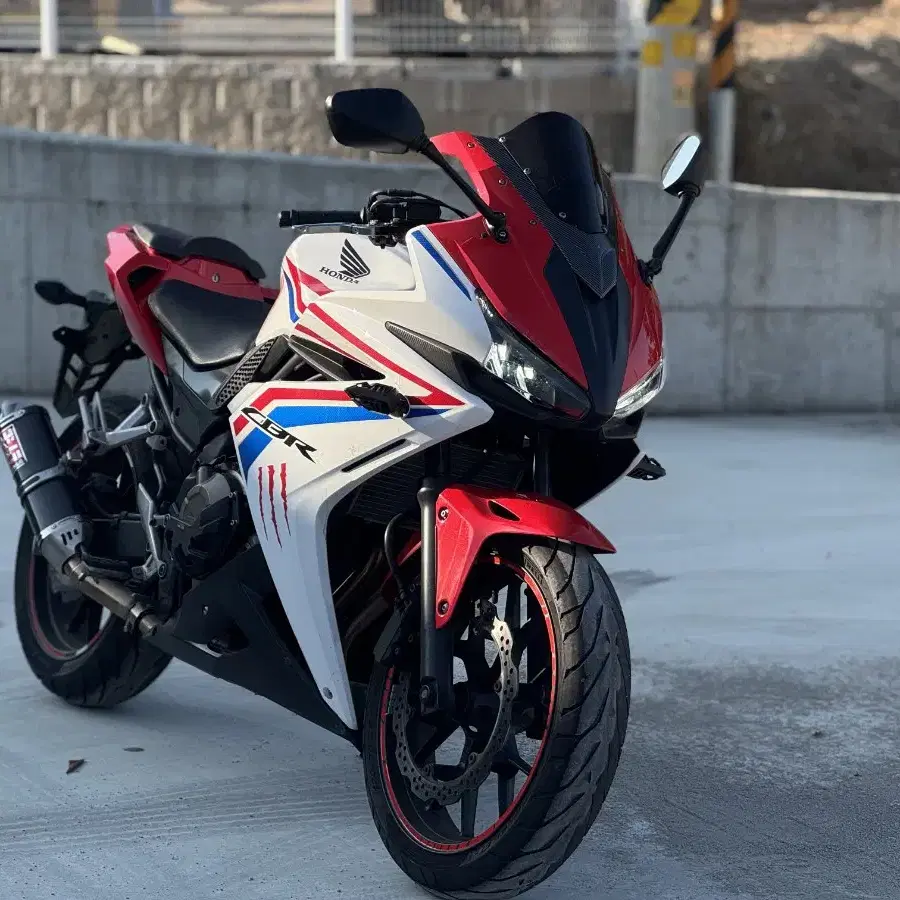 혼다 CBR500r 16년  360만원  상태Sss급 저렴판매