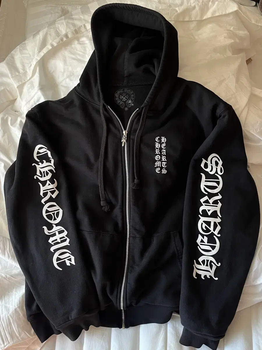 [New/Lowest Price] Chrome Hearts Vertical Hoodie Zip Up M