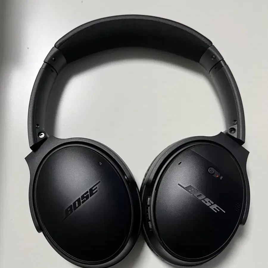 보스 QC35 헤드폰