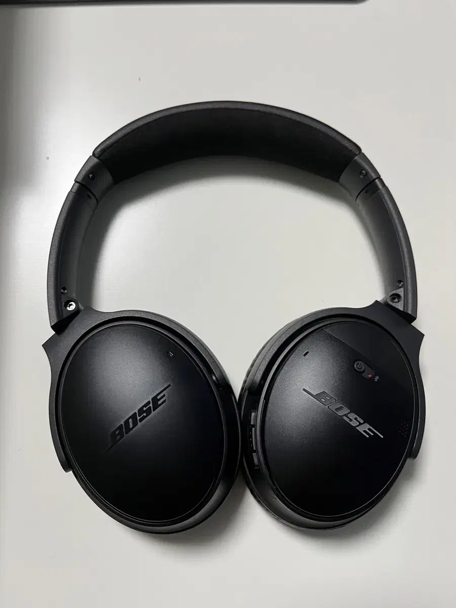 보스 QC35 헤드폰