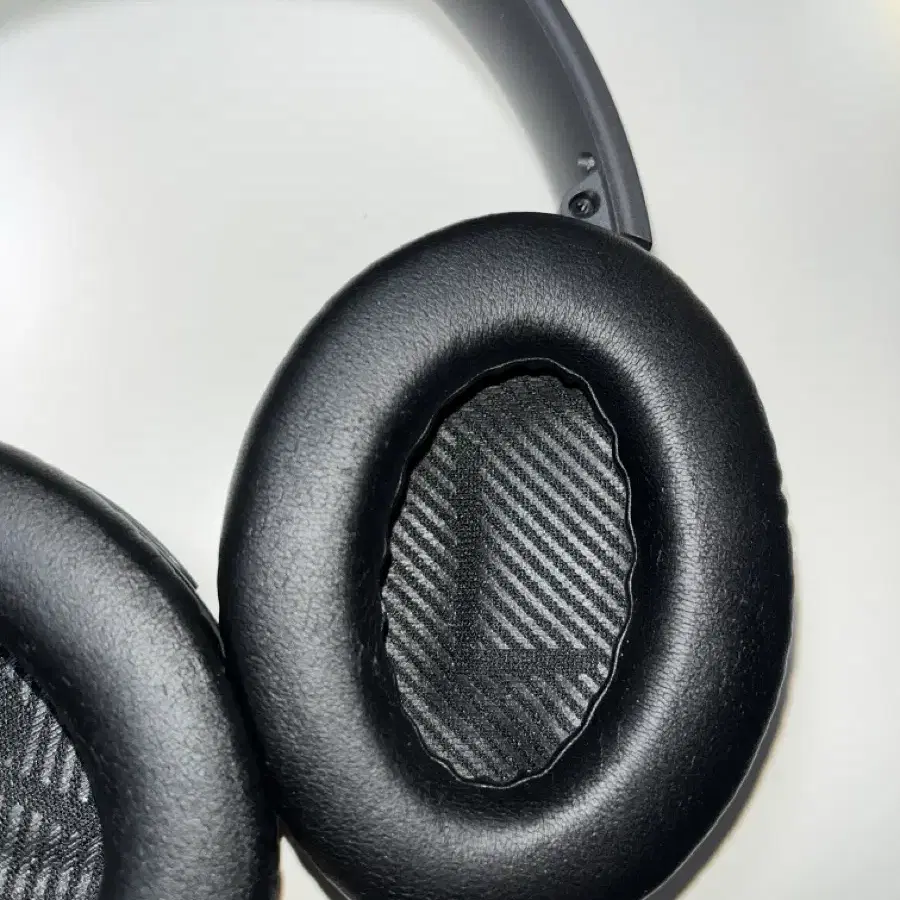 보스 QC35 헤드폰