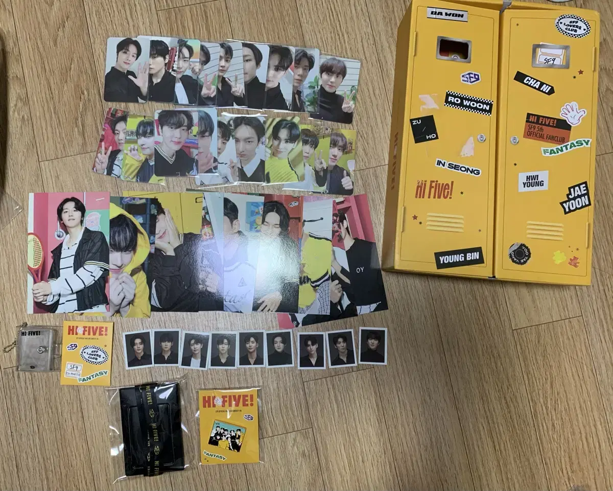 SF9 Fantasy 5th Edition Fan Club Kit