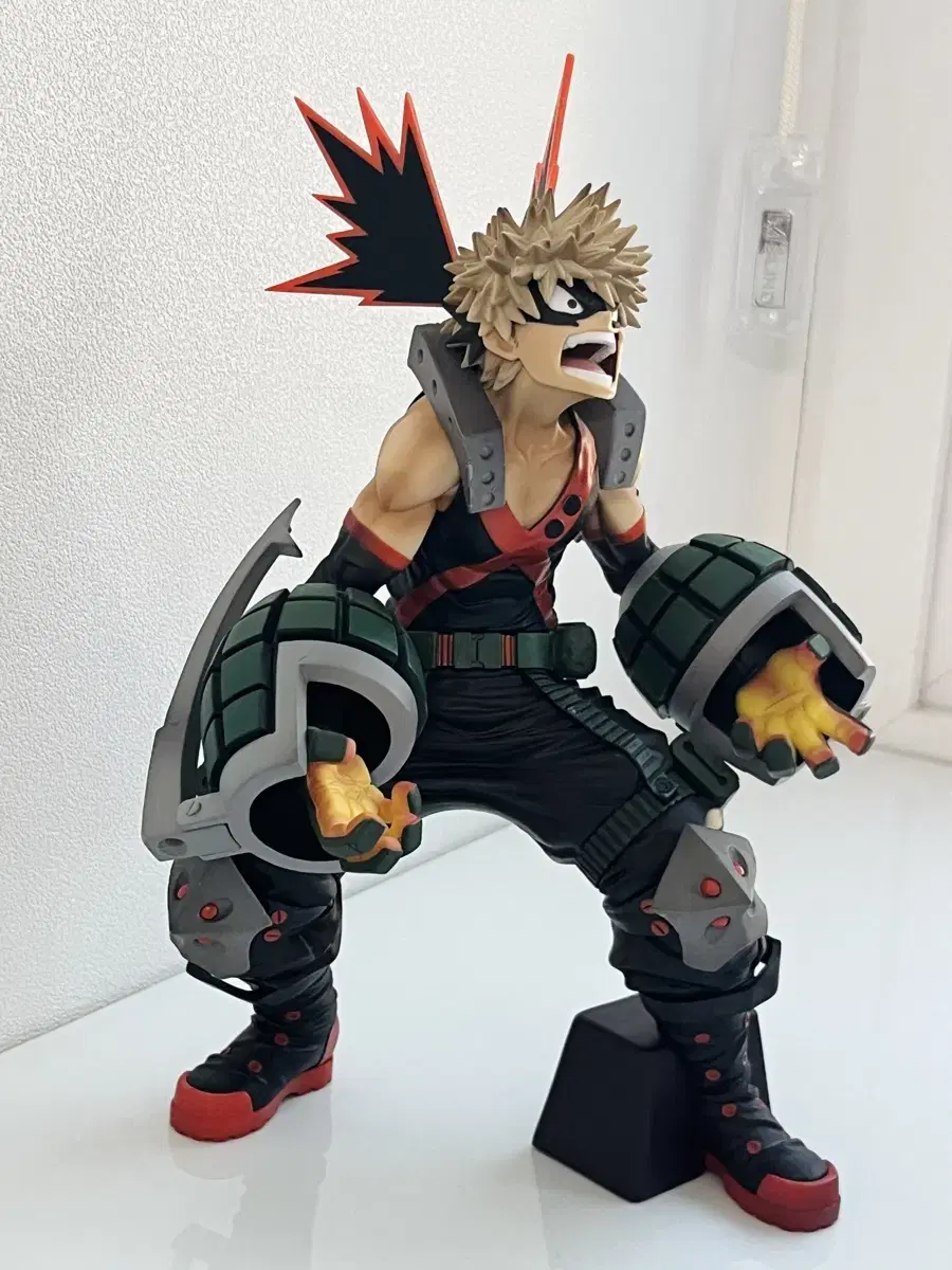 Hiroaka Bakugo SMSP Figures