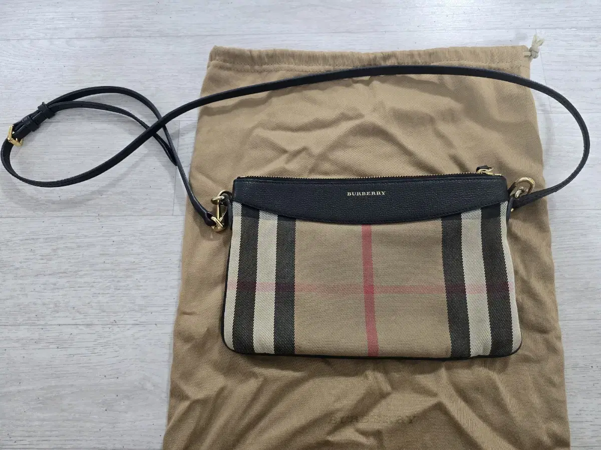 (Genuine) Burberry House Check Crossbody Bag (Luxury Women Bags Shoulder Bags)