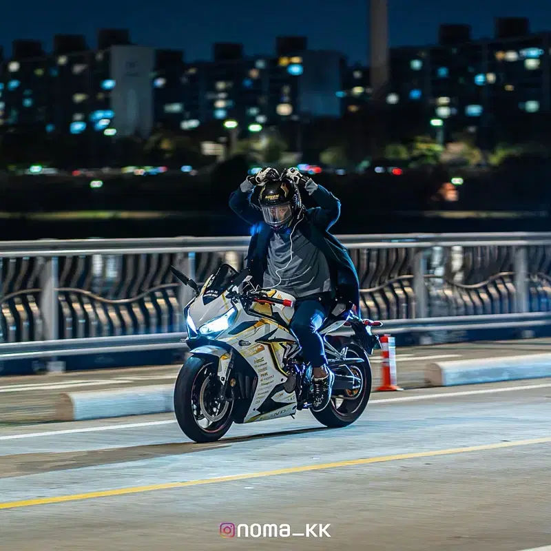 cbr650r 흰금데칼 풀배기 팝니다 3.5만 899만