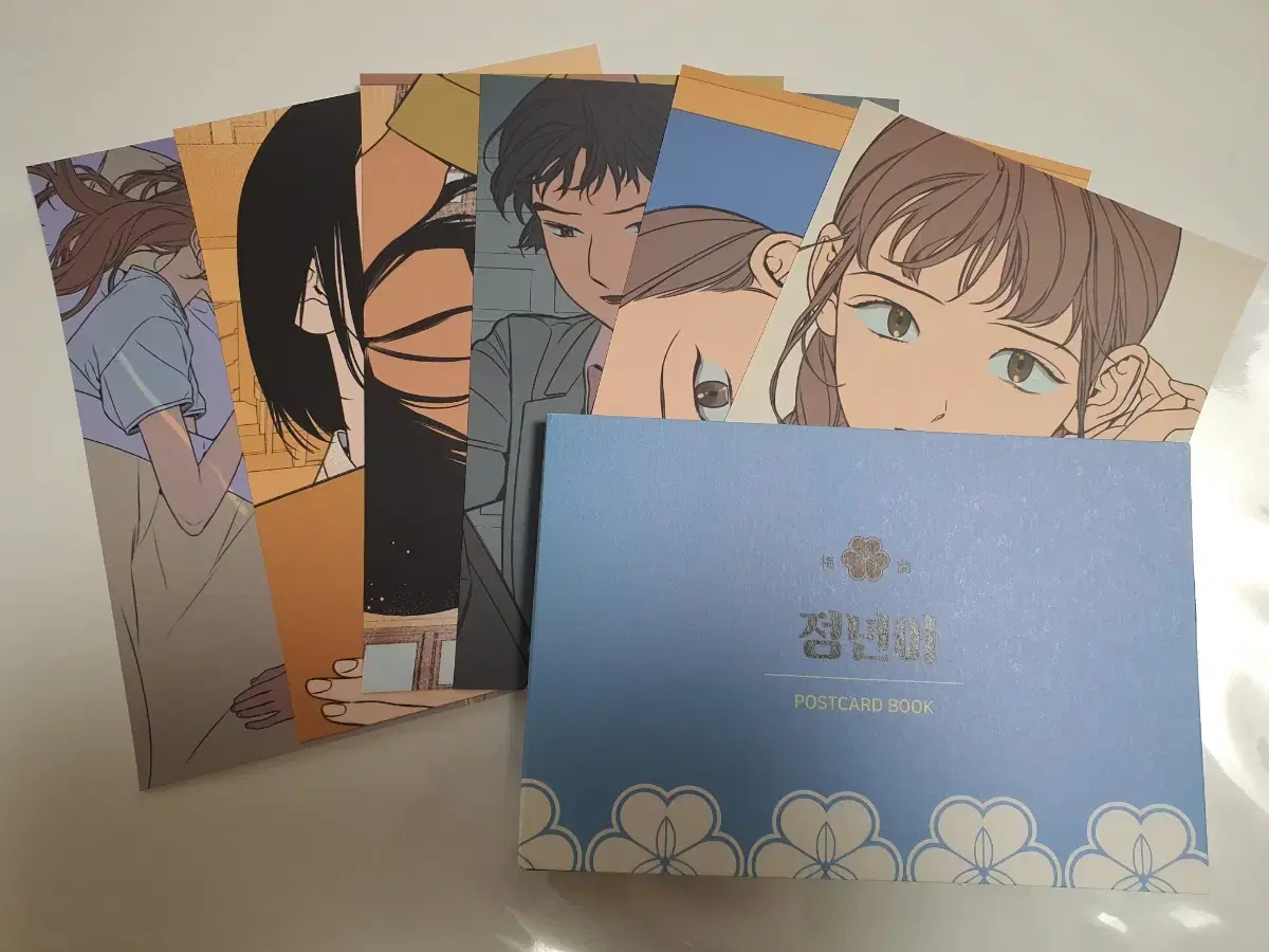 Quick sale) I'm selling my pop up postcard book and postcard in bulk!