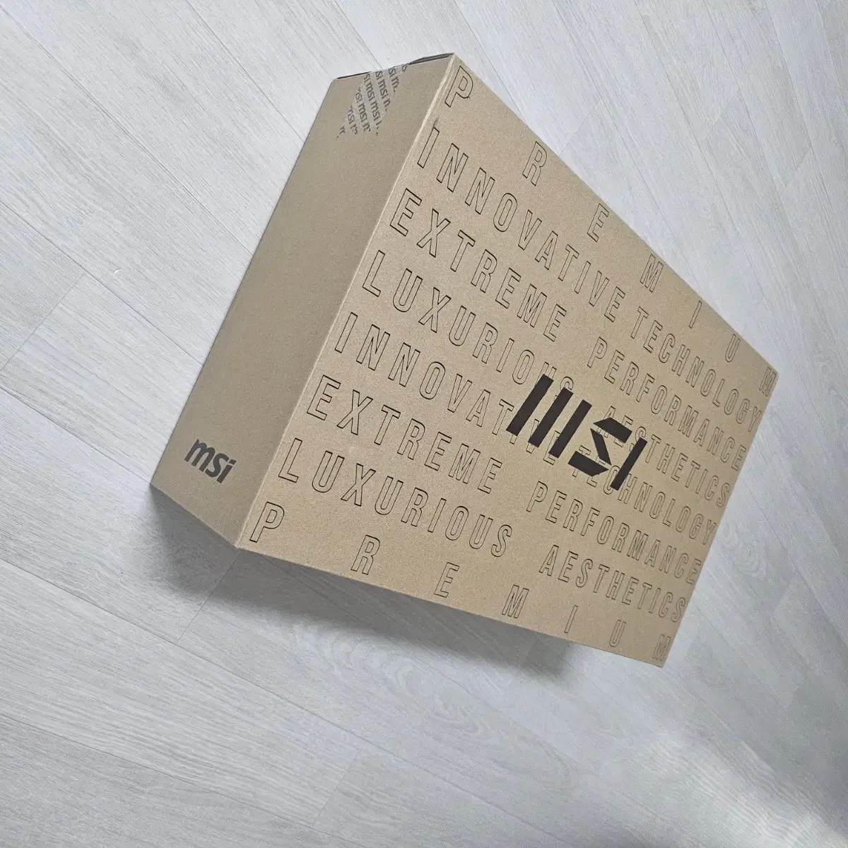 MSI스워드17 HX 노트북 판매 14900hx 4070 1T 32g