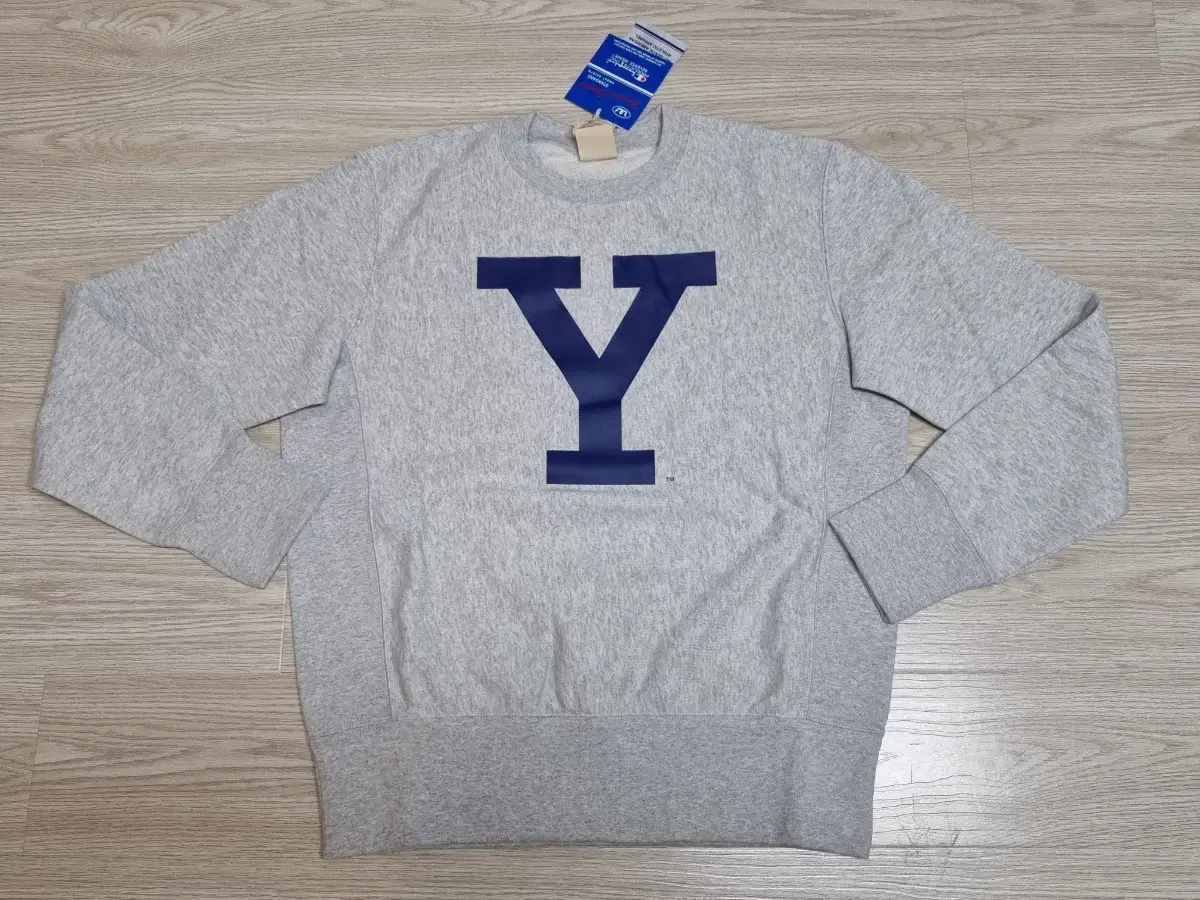 [100] Champion Reverse Weave Sweatshirt (man-to-man champion Yale logo)