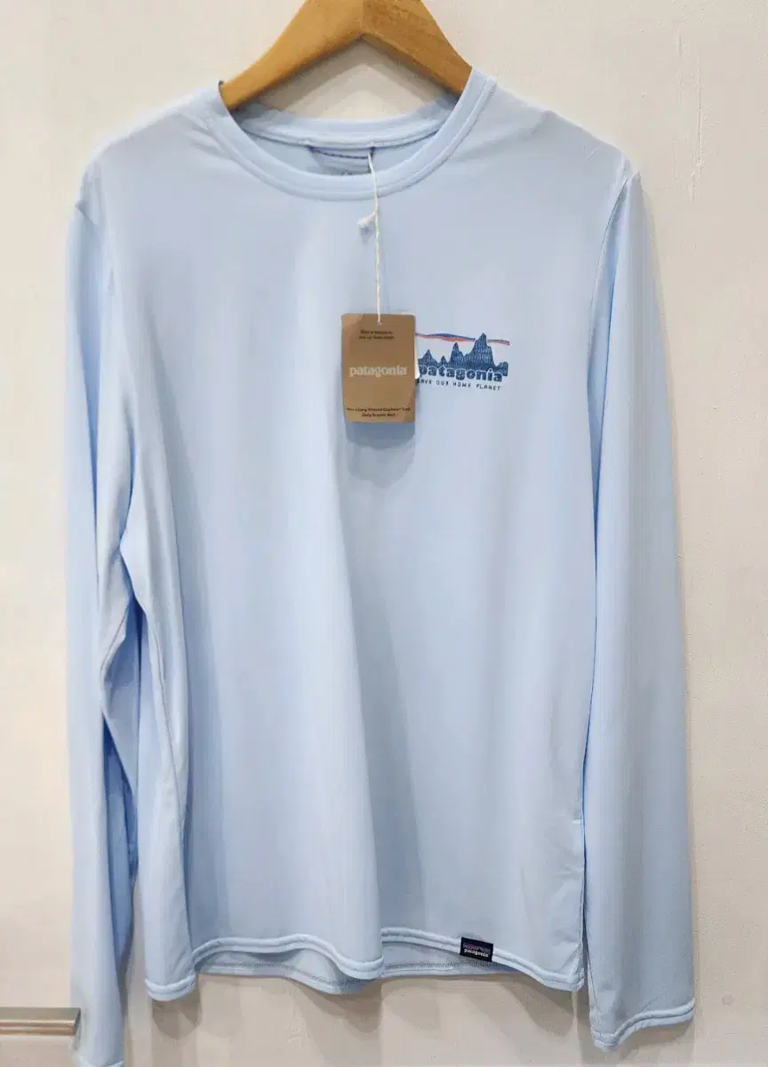 Patagonia Men's Cool Daily Long Sleeve XS .MNew