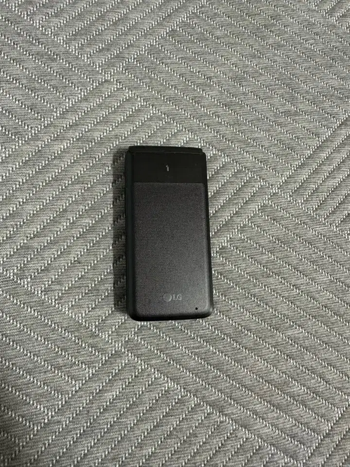 LG폴더1(Y110) 4GB 블랙