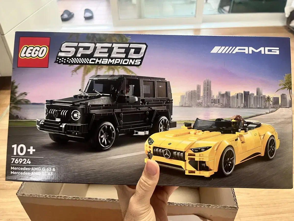 LEGO Speed Champions 76924 sells for 54,000 won new