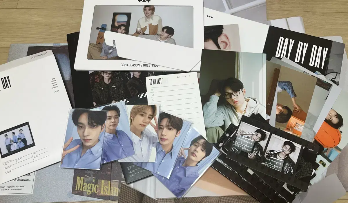 TXT 2023 season's greetings Full configuration (excluding diary) WTS