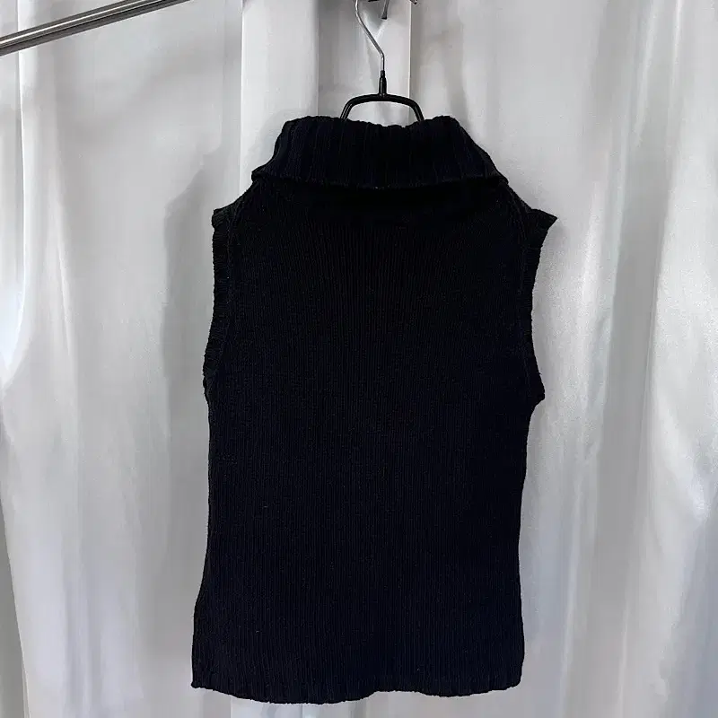 APERITIF vest