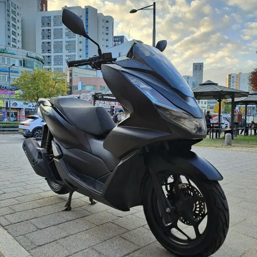 정비점검마친  혼다 pcx125 ABS TCS 오토바이 엔맥스125