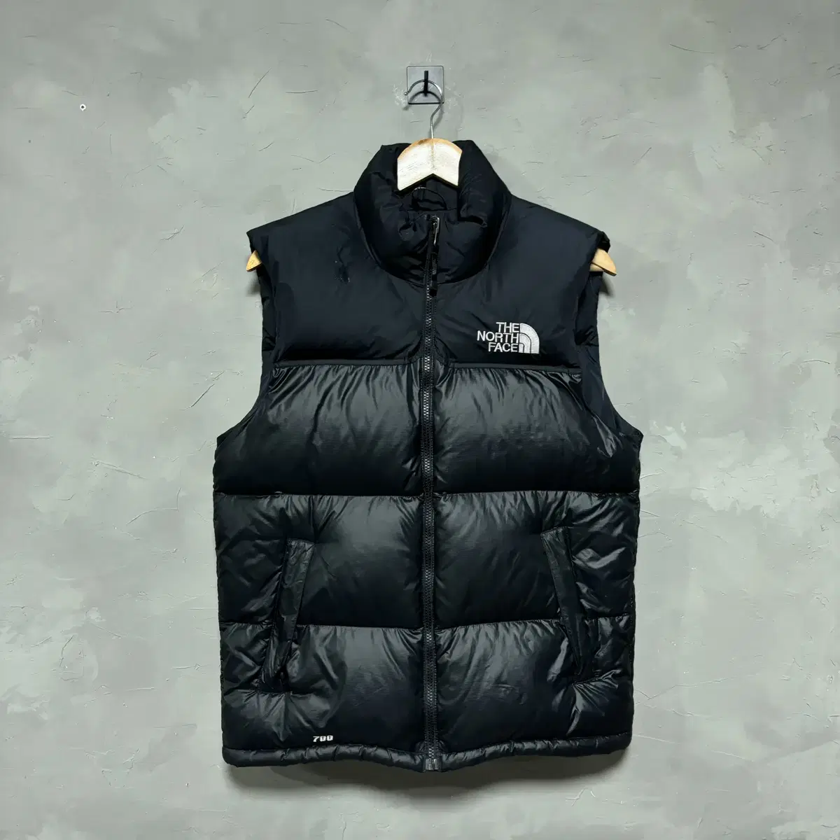 The North Face Nupsi 700 Puffer Vest Black