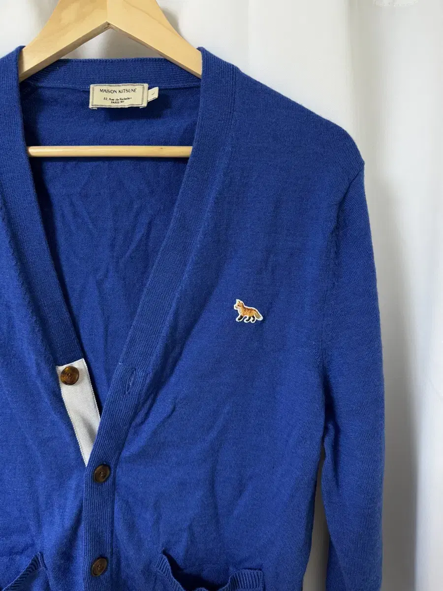 Maison Kitsune/ Royal blue cardigan/ Size L