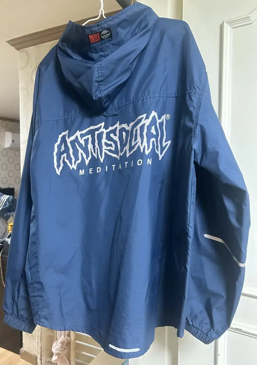 MPQ Overfit Windbreaker