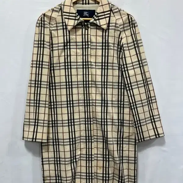 BURBERRY 코트 10