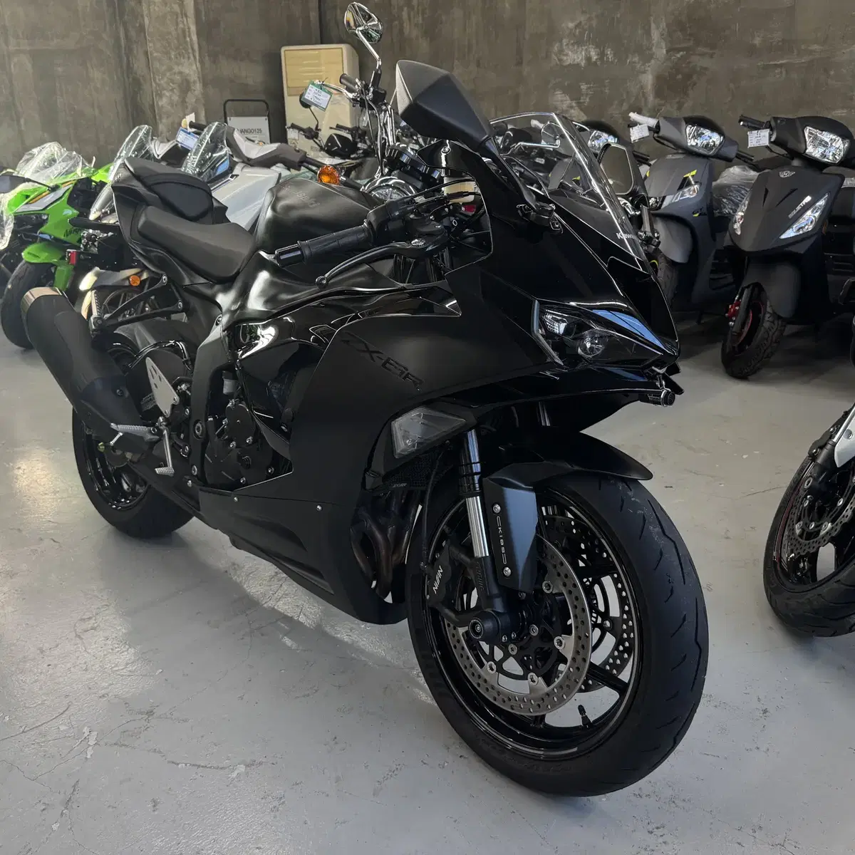 24년식 가와사키 ZX-6R (3,354km) 많은 튜닝 확인하세요 !