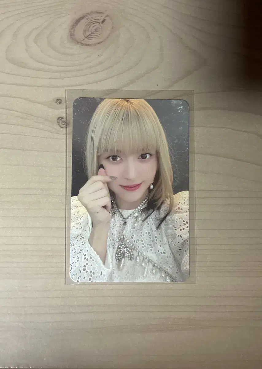 NMIXX lily Entwerp Photocard