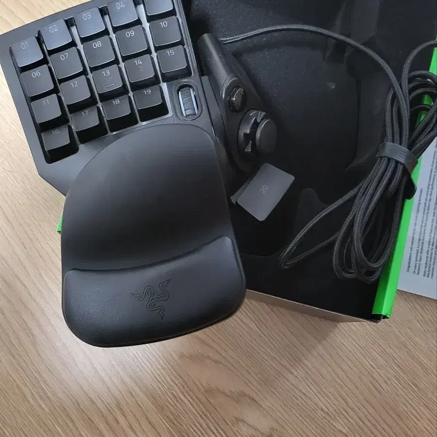 레이저 Razer Tartarus V2 게이밍 키패드