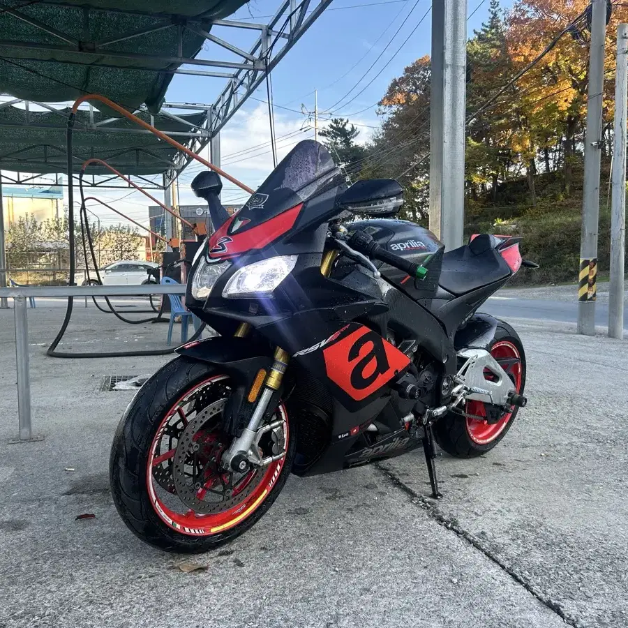 2017년식 rsv4 rr 팝니다.