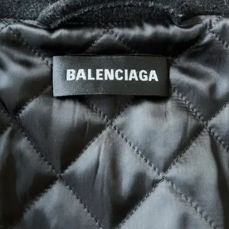 Balenciaga 후리스 블랙 아노락 (L)