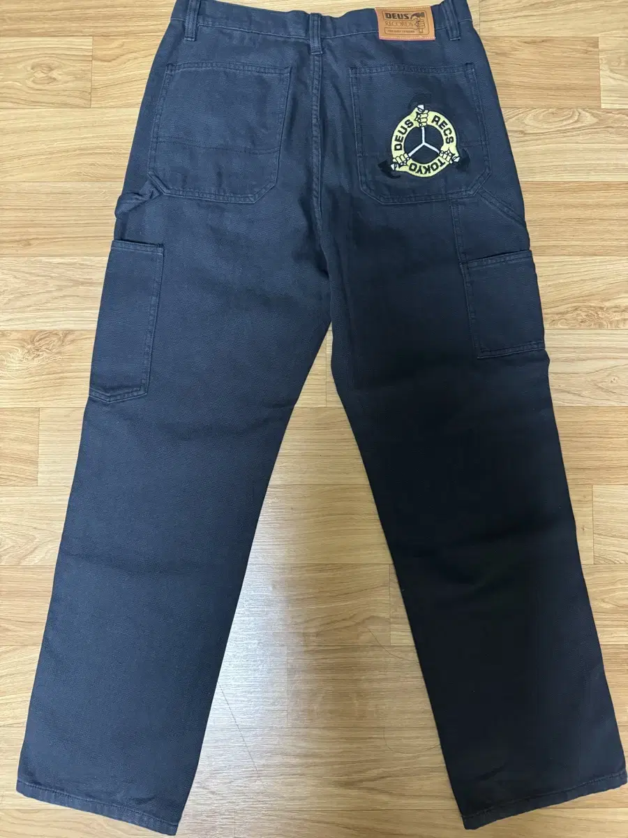 (New)Deus Carpenter Pants vahn