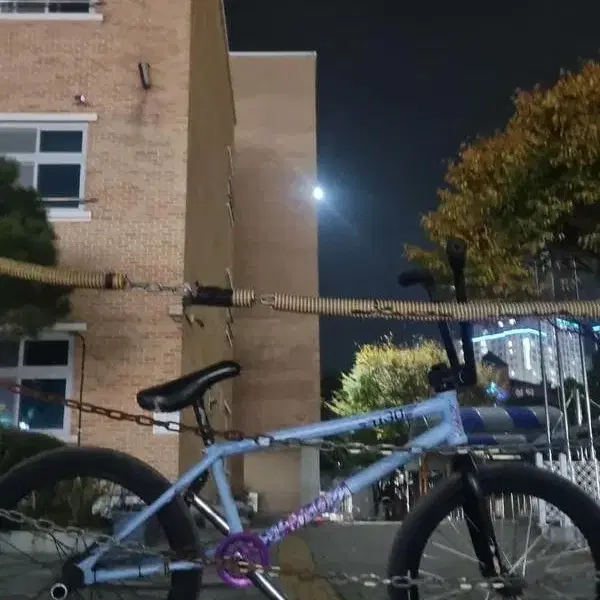 묘기용 bmx팔아요